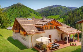 Chalet Goville - Ovo Network